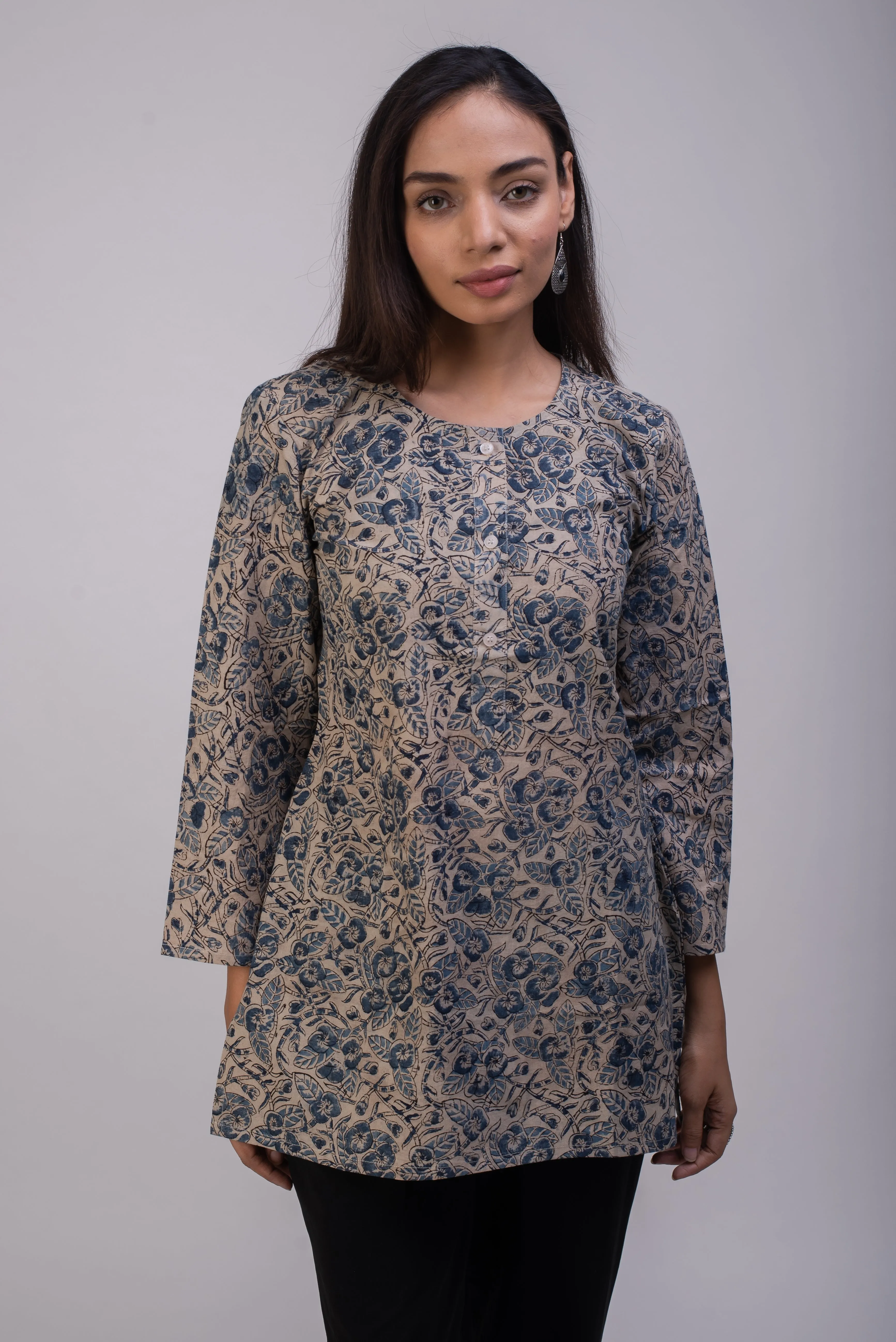 502-104 Gale Tunic