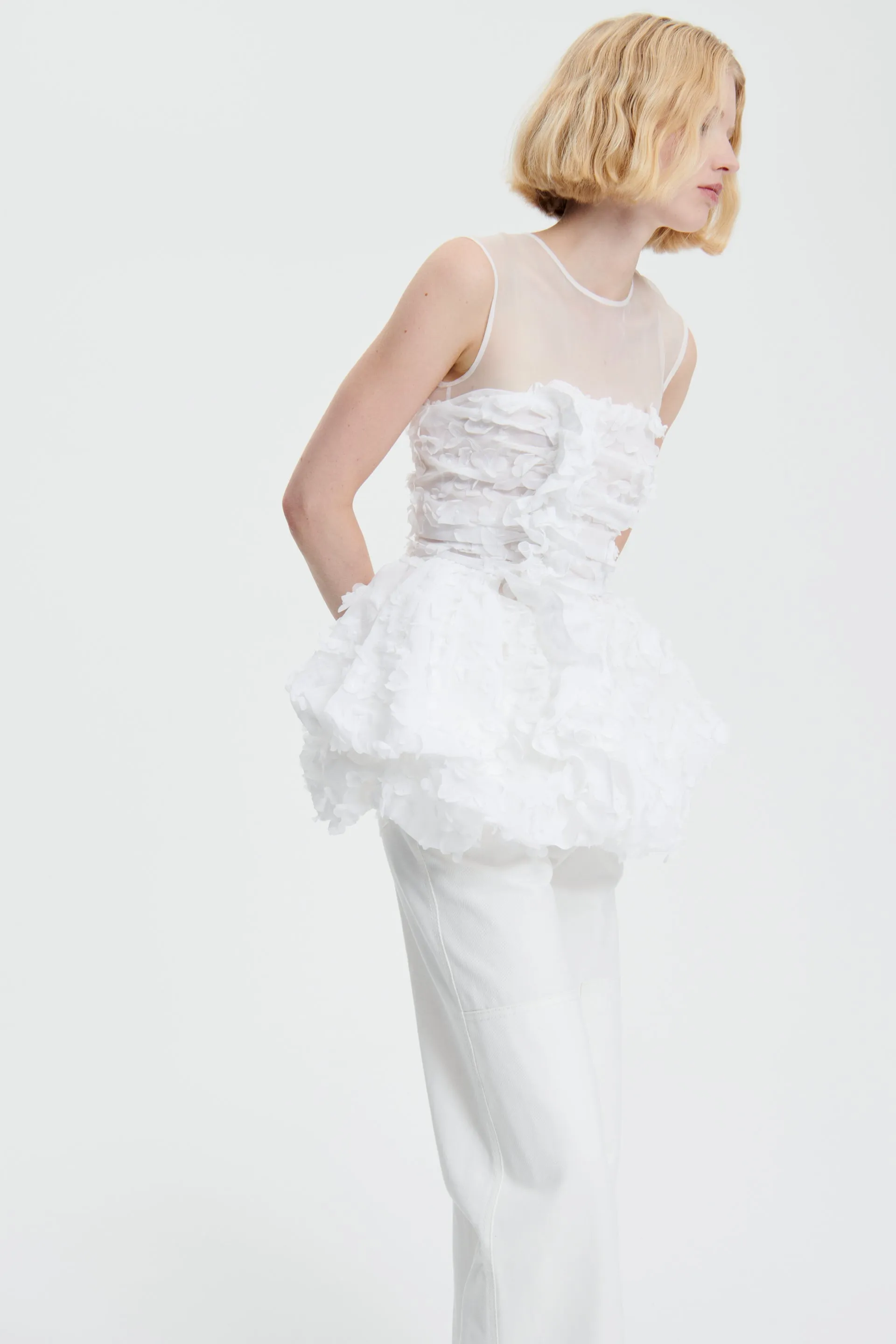 GIANNA | TOP VIOLA EMBROIDERY WHITE