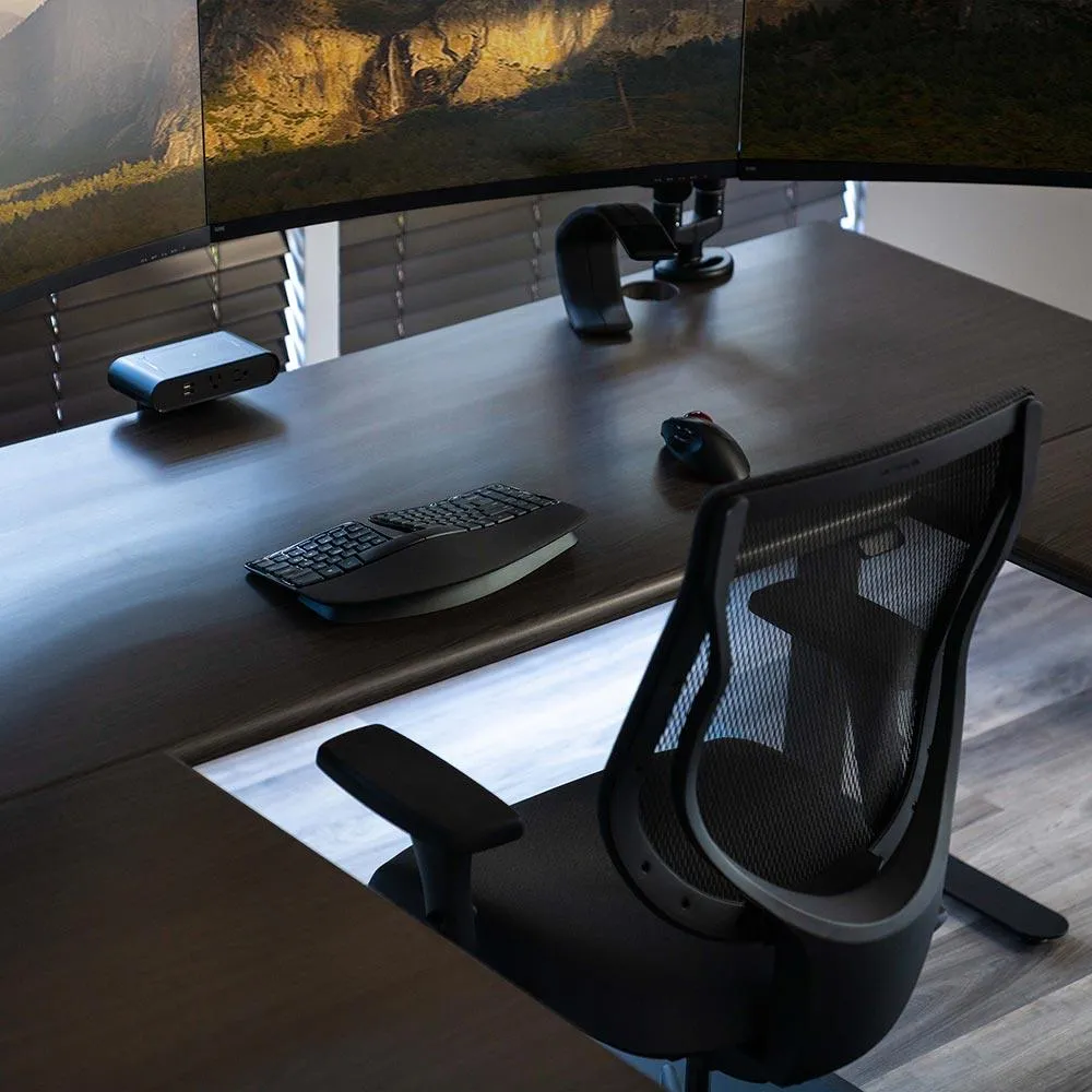 Lander Standing U-Desk - 3D Laminate