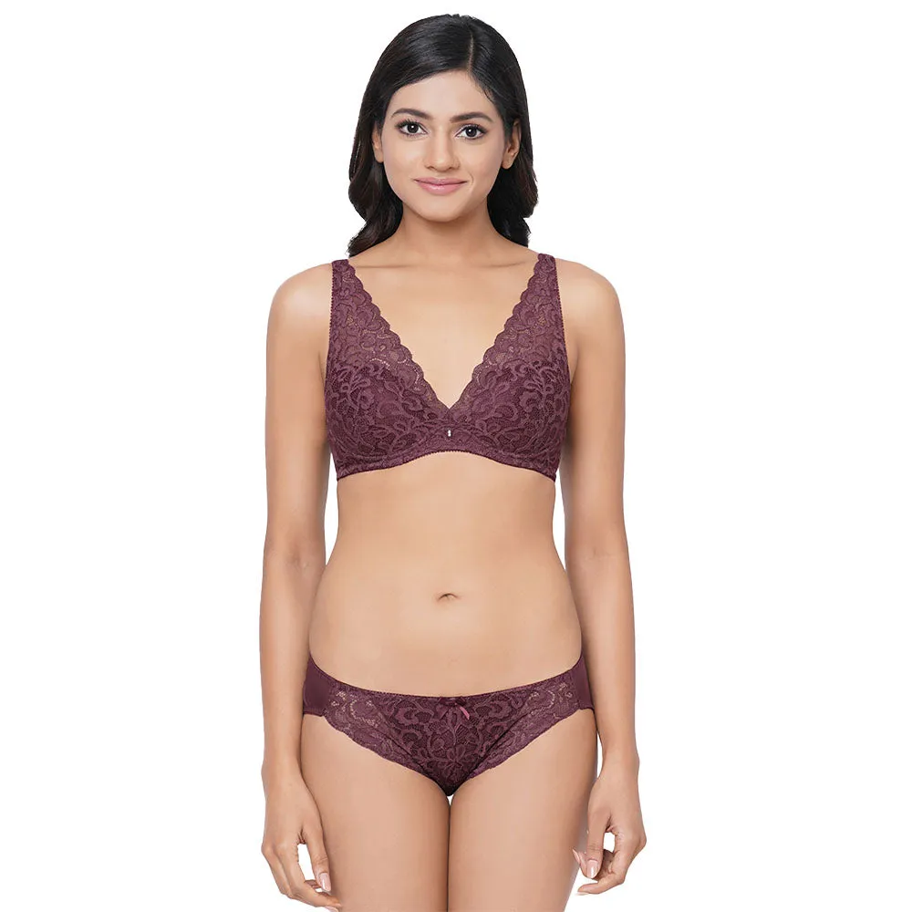 Mystique Padded Non-wired 3/4th Cup Bridal Wear Medium coverage Lace Bra - Wine